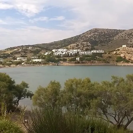 Peter & Tony بيت ضيافة