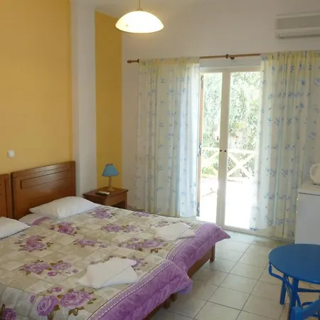 Peter & Tony بيت ضيافة