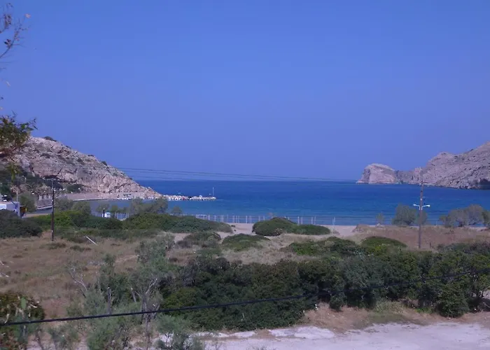 ピーター ＆ トニー ルームズ ゲストハウス 3*