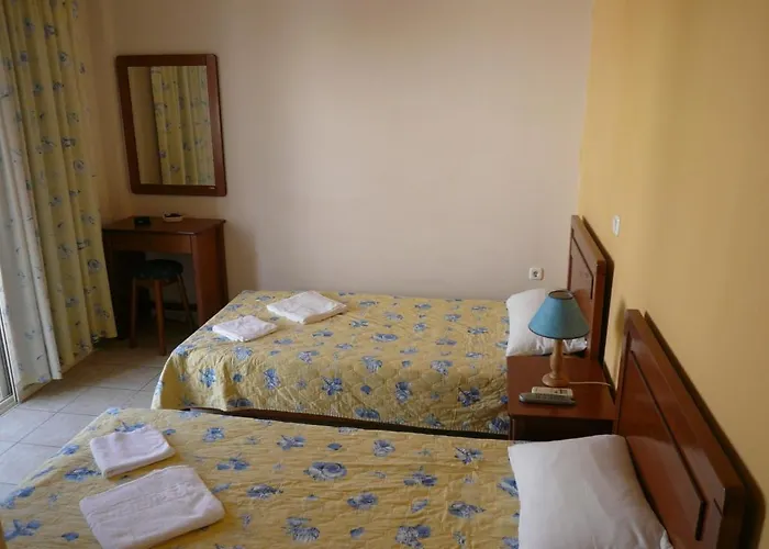 ピーター ＆ トニー ルームズ 3* ガリッサス