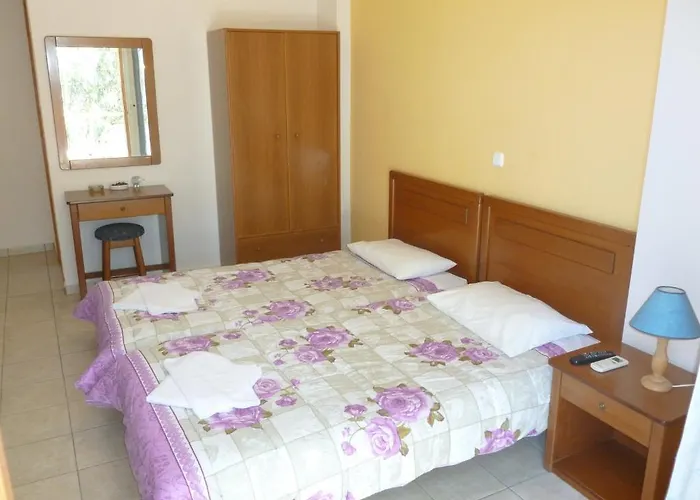 Peter & Tony Guest house 3*