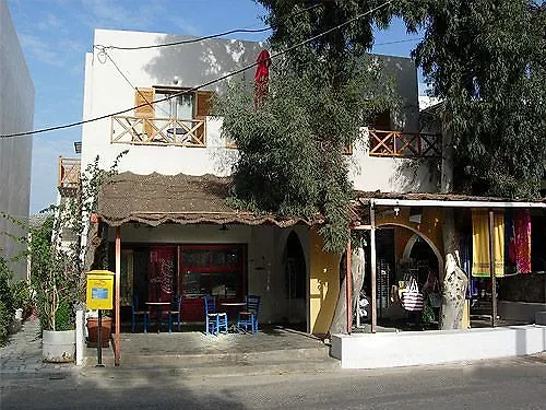 Peter & Tony Guest house Galissas